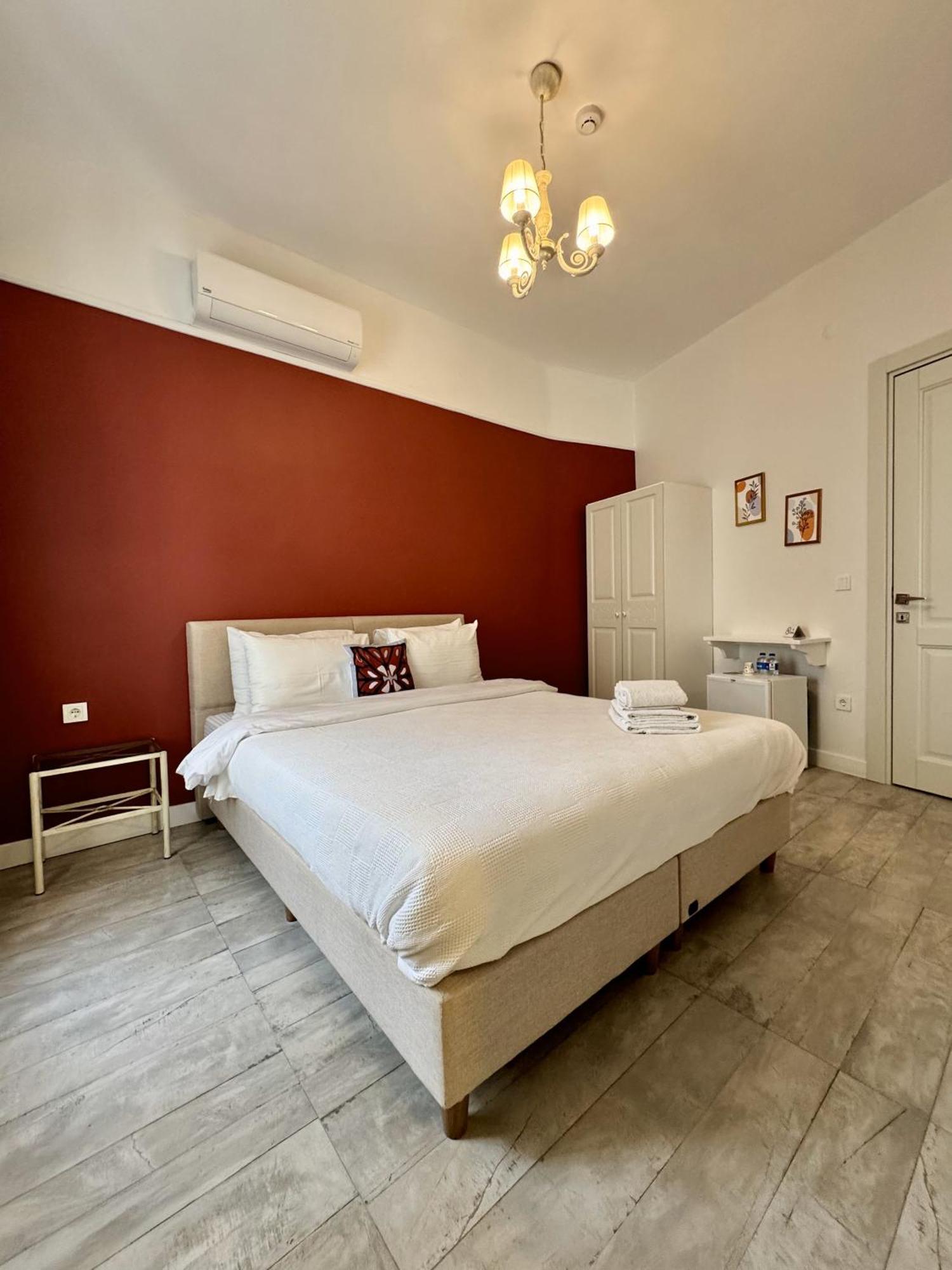 Sulty's Hotel